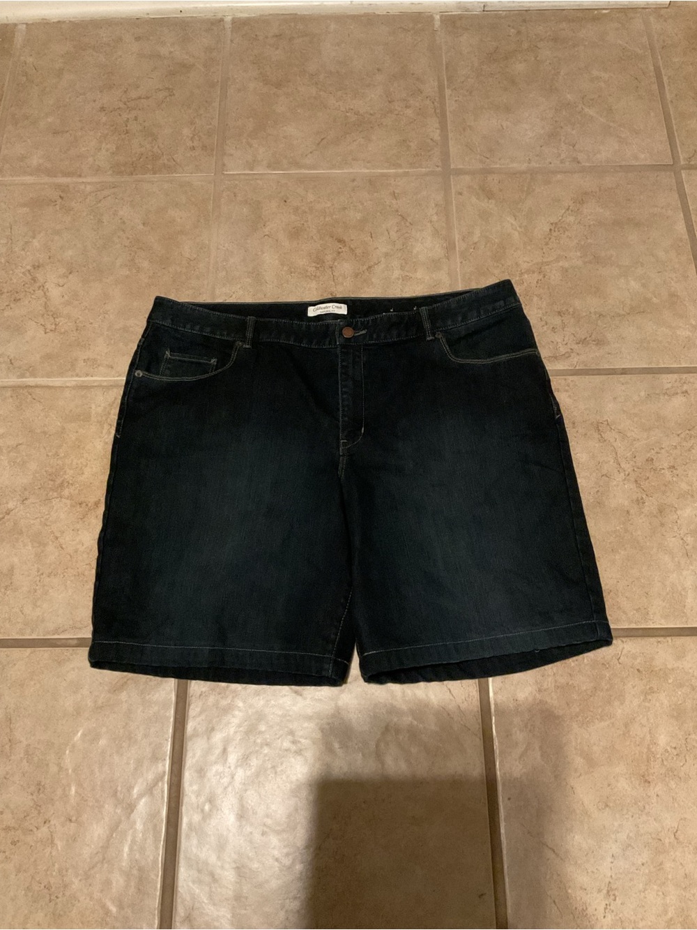 Coldwater Creek Women’s Dark Denim Natural Fit Shorts Size 18